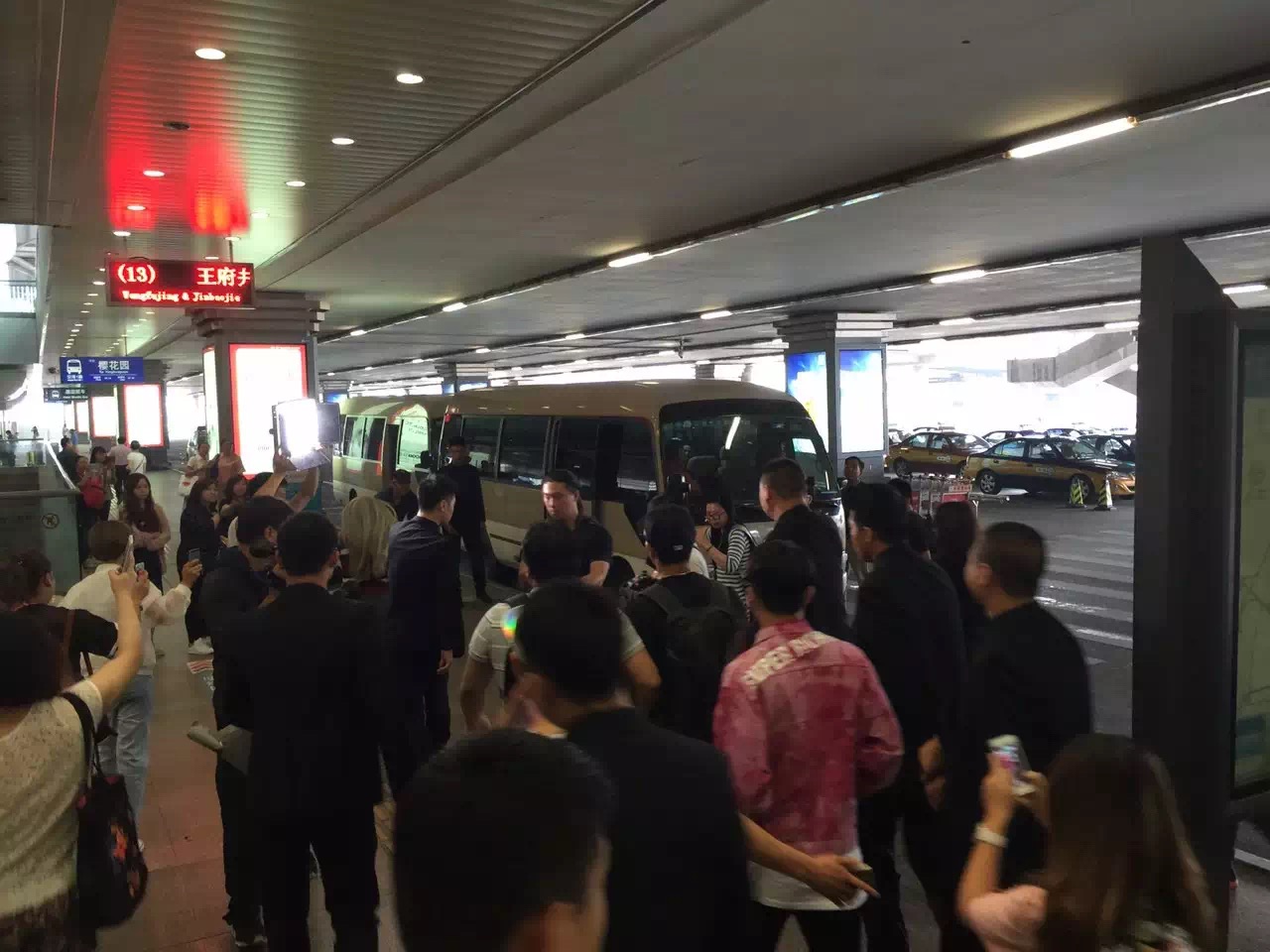 北京汽車(chē)租賃 北京汽車(chē)租賃